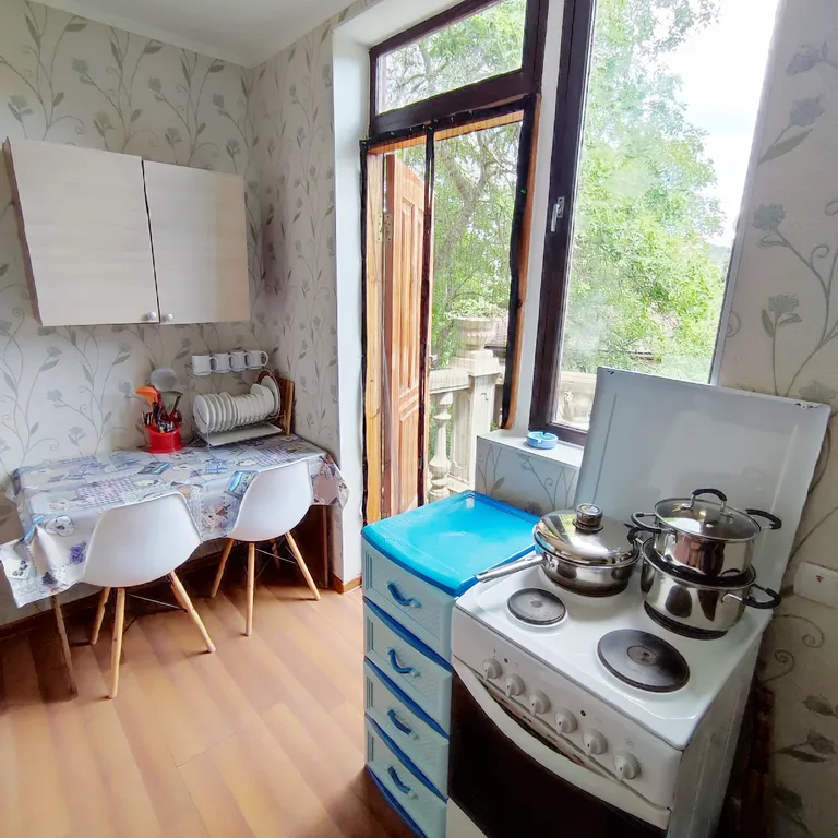 Второй этаж дома с балконом в Профессорском уголке