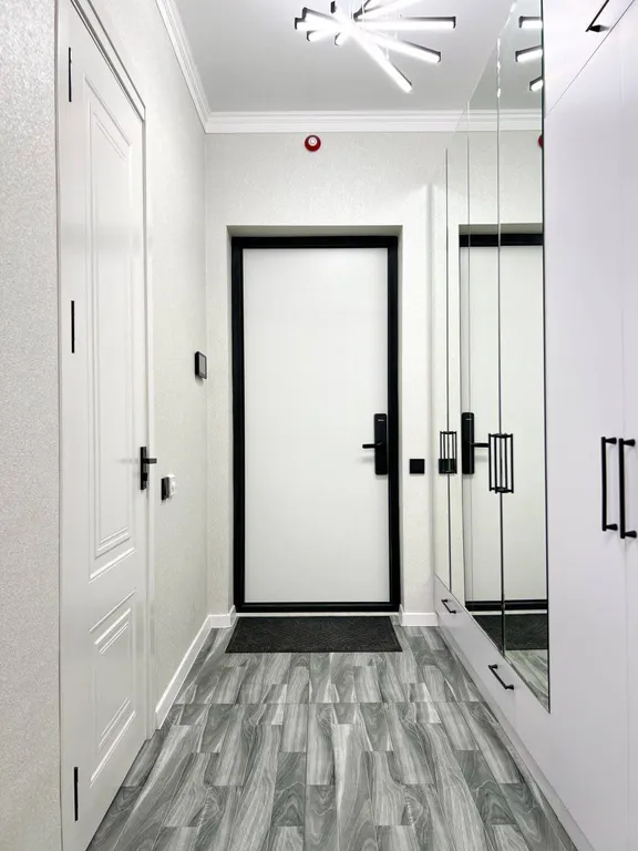 Современная уютная студия с панорамным видом