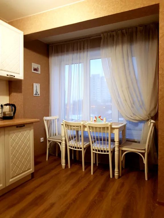 Политех, Жуковского