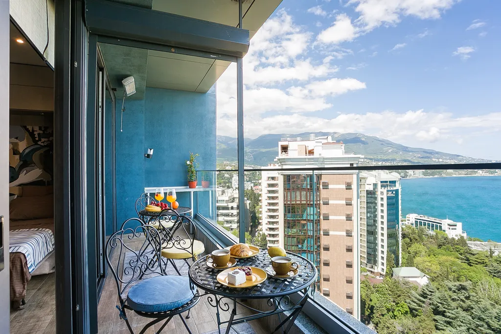 Двухкомнатный апартамент с видом на море с террасой с 2 санузлами