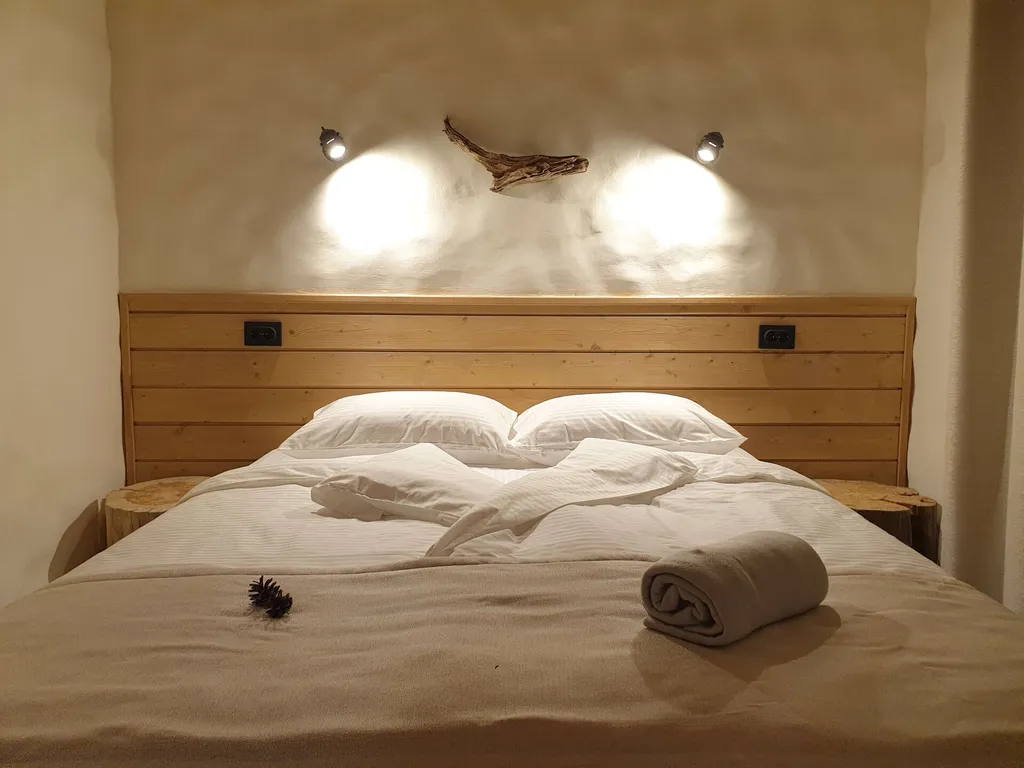 Семейный номер комфорт 3 ком. вид на озеро и парк