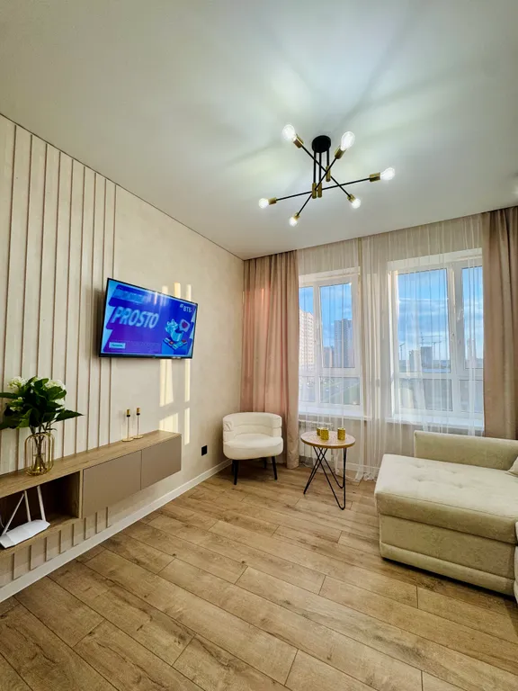 Роскошная двухкомнатная квартира у фонтана