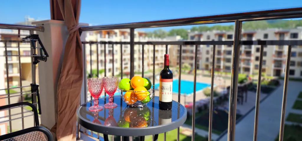 Квартира Евродвушка с видом на бассейн — аренда посуточно в Сукко