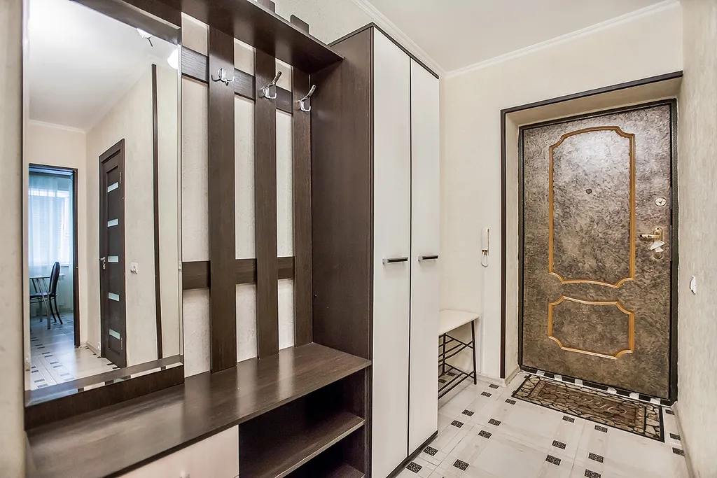 Центр города, красивый и зелёный 16 квартал, недалеко Южное шоссе