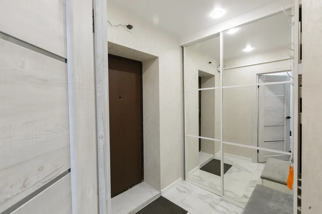 Минималистическая квартира смежная с улицей Николаева