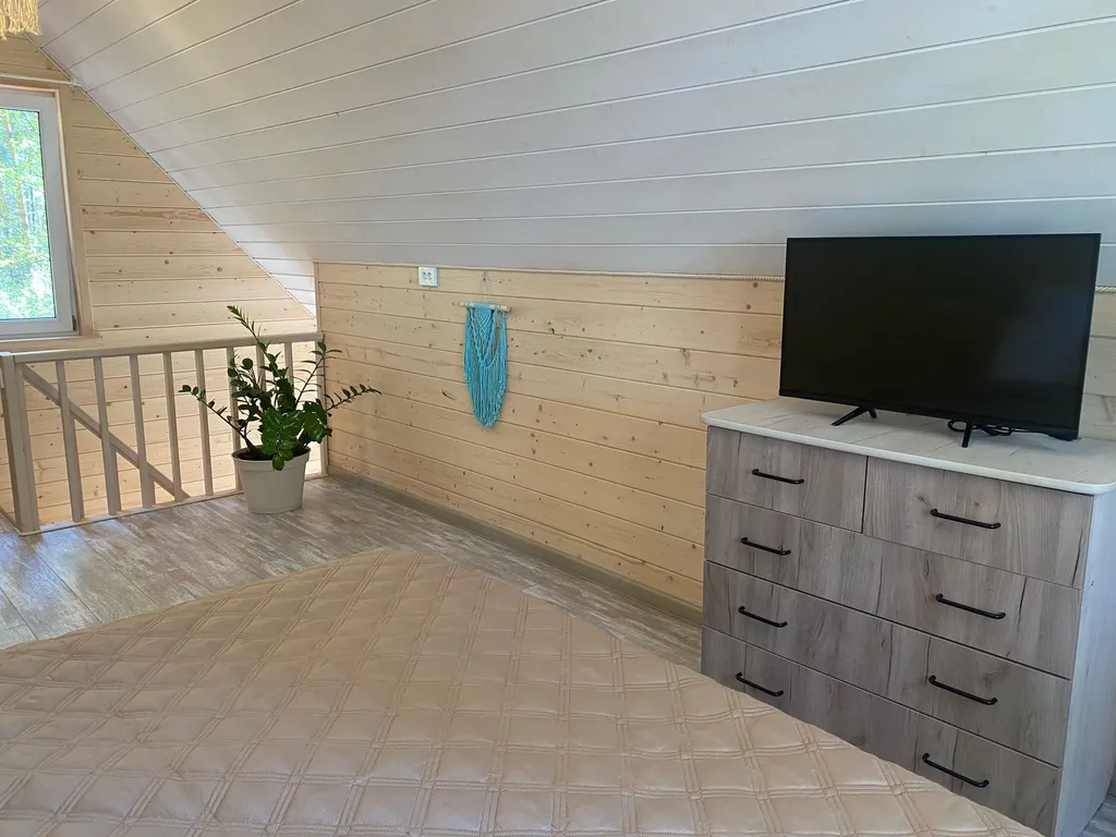 Двухэтажный дом с двумя отдельными спальнями на Горьковском море