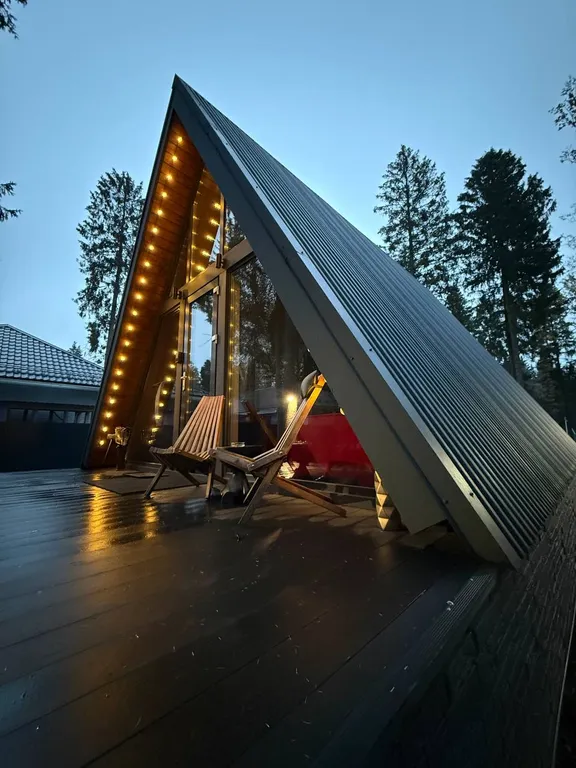 Уютный домик с банным чаном и панорамным видом на лес