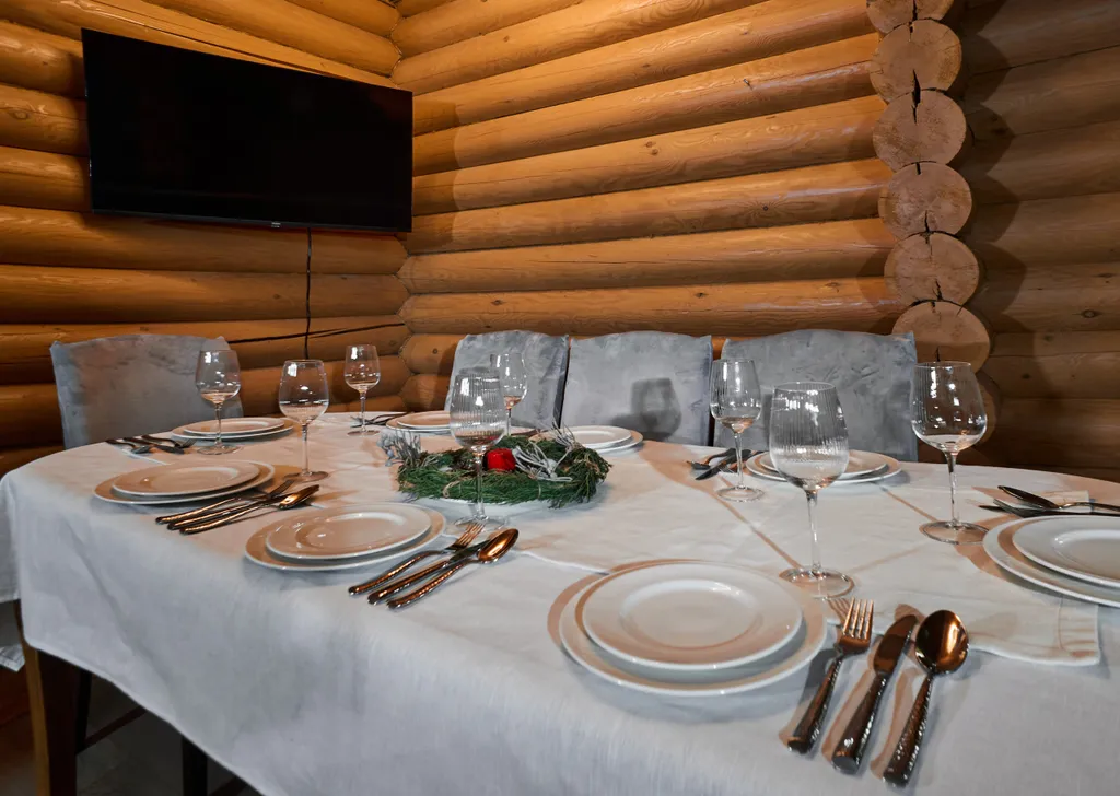 Дом с баней, хамамом, караоке и теплым уличным бассейном