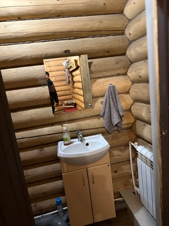 Дом с баней в сосновом бору на озере