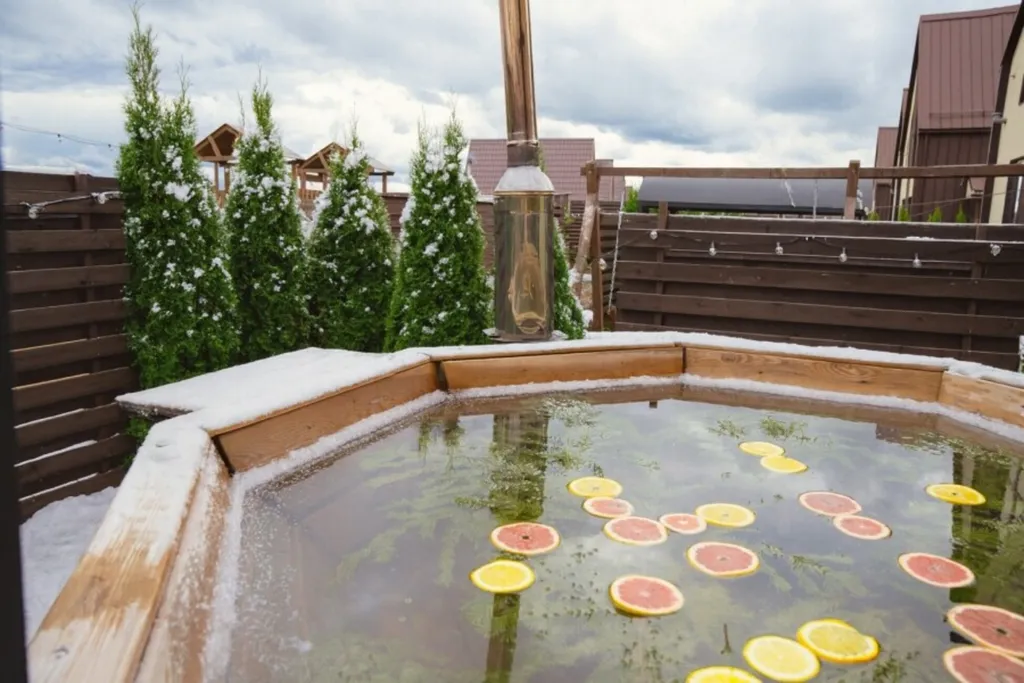 Коттедж с баней и банным чаном