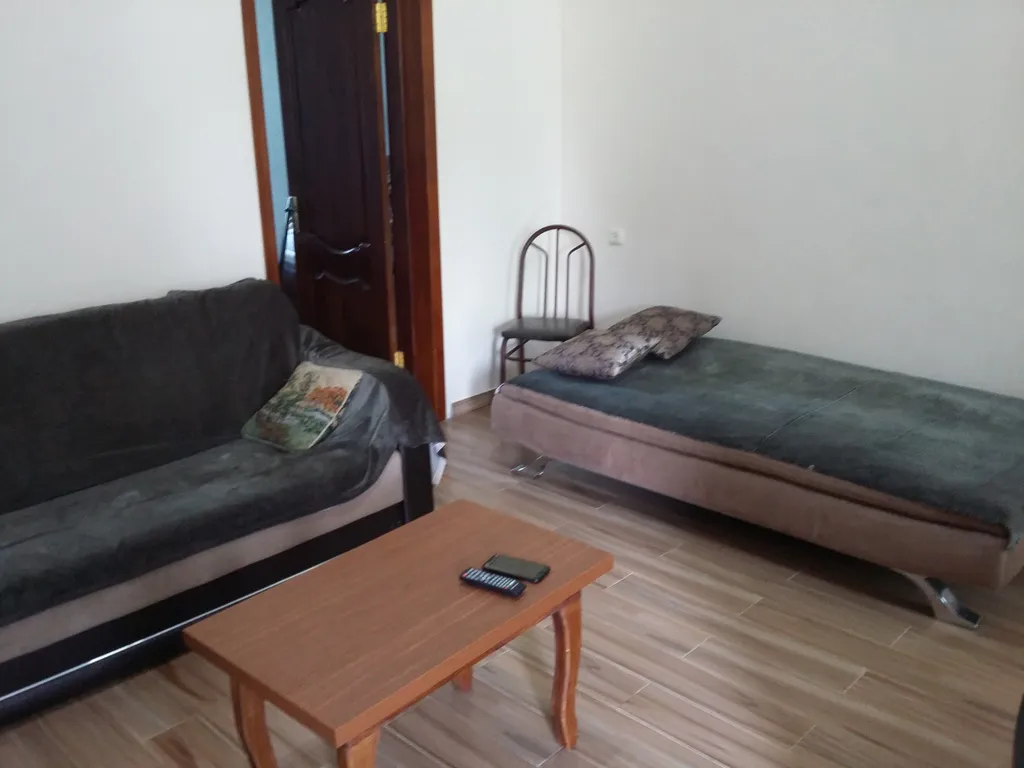 Квартира 2-комнатная Квартира — Батуми