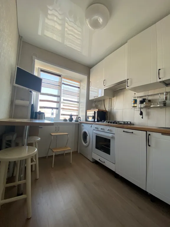 3-комнатная Квартира — аренда посуточно в Великий Новгород