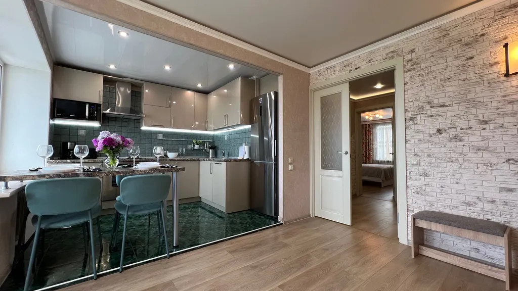 Квартира на набережной с видом на залив