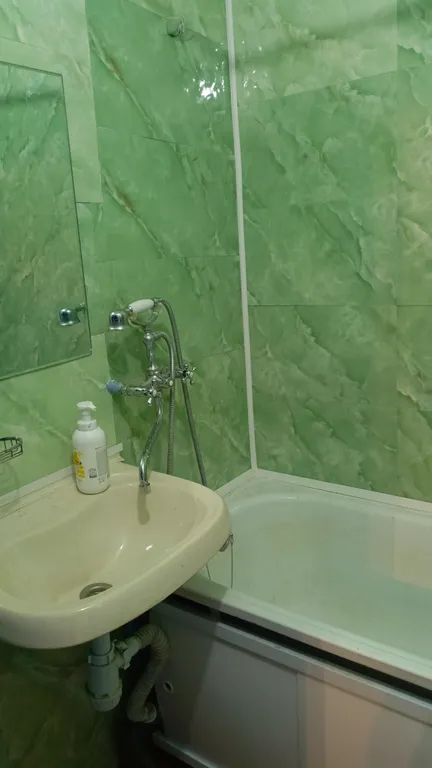 Рядом с Больницей областной