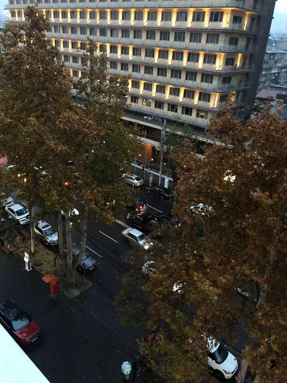 Современная квартира в туристическом центре Еревана