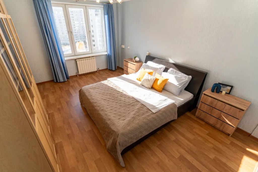 3-комнатная квартира для 5 гостей с балконом — аренда посуточно в Екатеринбург