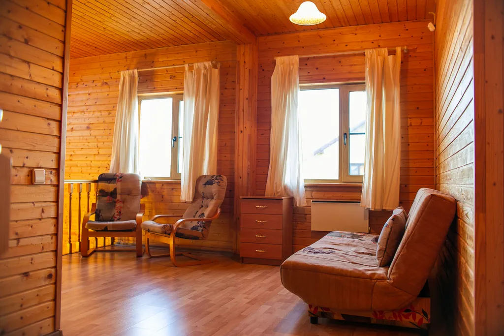 Коттедж Коттедж 3 спальни на берегу реки — Лодейное Поле