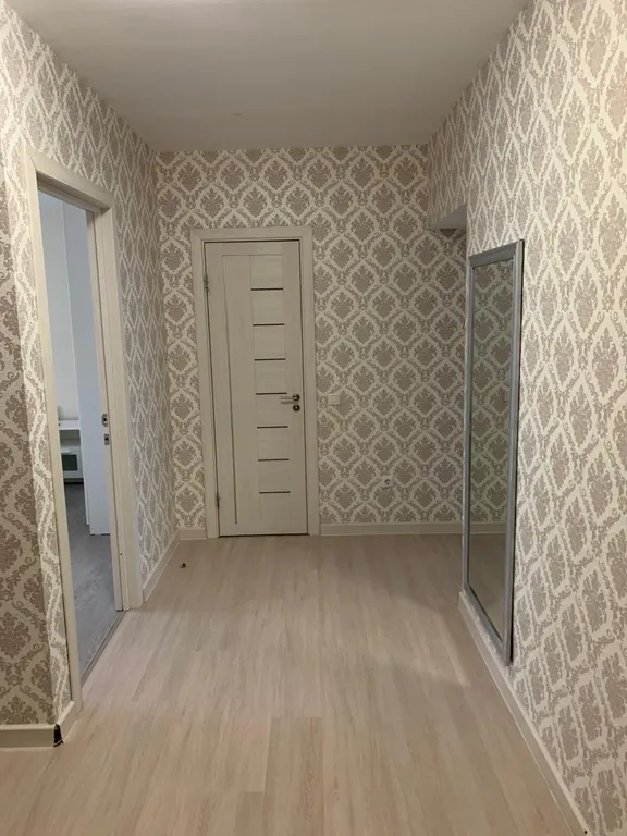 Просторная семейная двухкомнатная квартира рядом с центром города