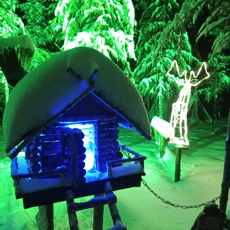 Коттедж Гостевой дом шале а-фрейм в ёлках с пятнистыми оленями и русской баней — Можайск