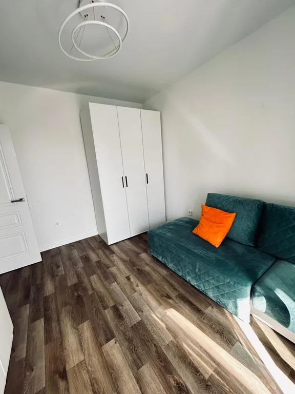 Шикарная двухкомнатная квартира с прекраснейшим видом из окна