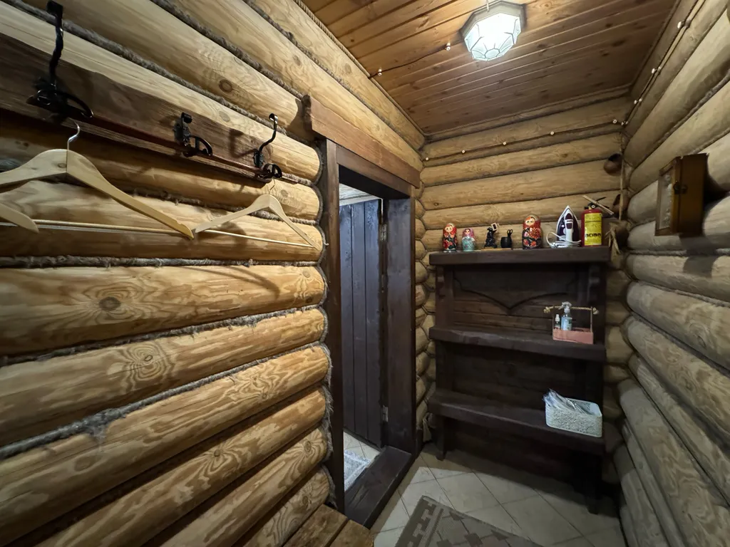 4-комнатный Дом