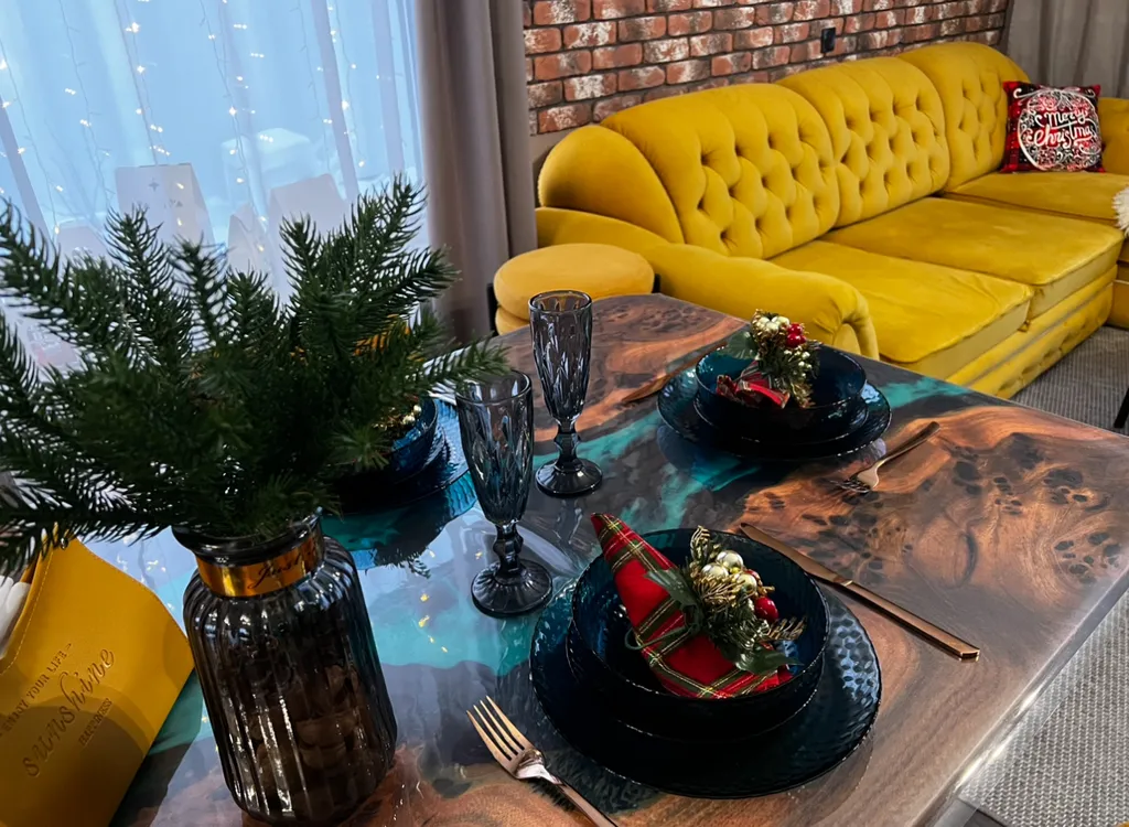 Уютный дом с видом на закат