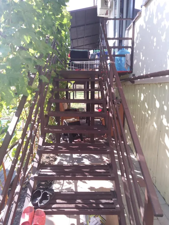 1-комнатная квартира с видом на море и пицундские сосны райский уголок