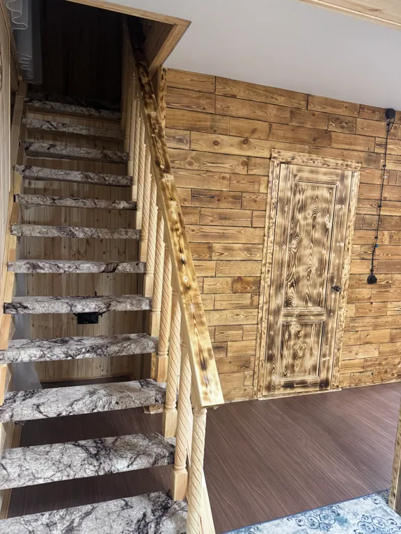 Восьми местный дом