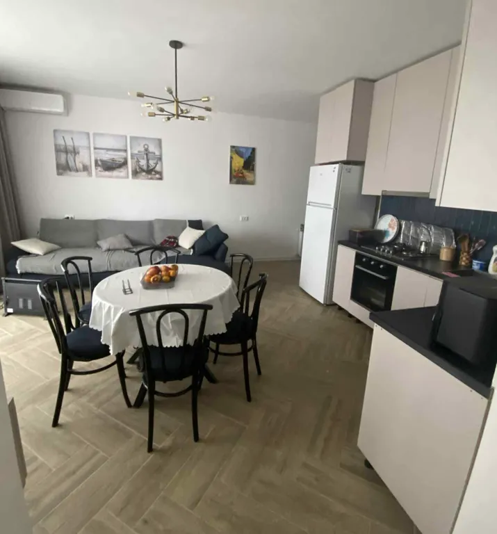 Современная 3-комнатная квартира с видом на море, новый дом