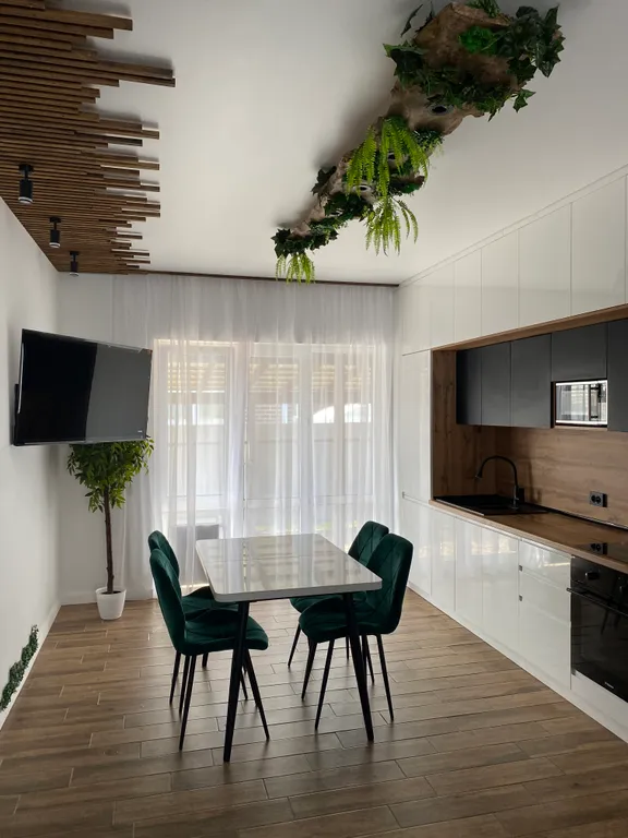 Дизайнерский дом с сауной и джакузи