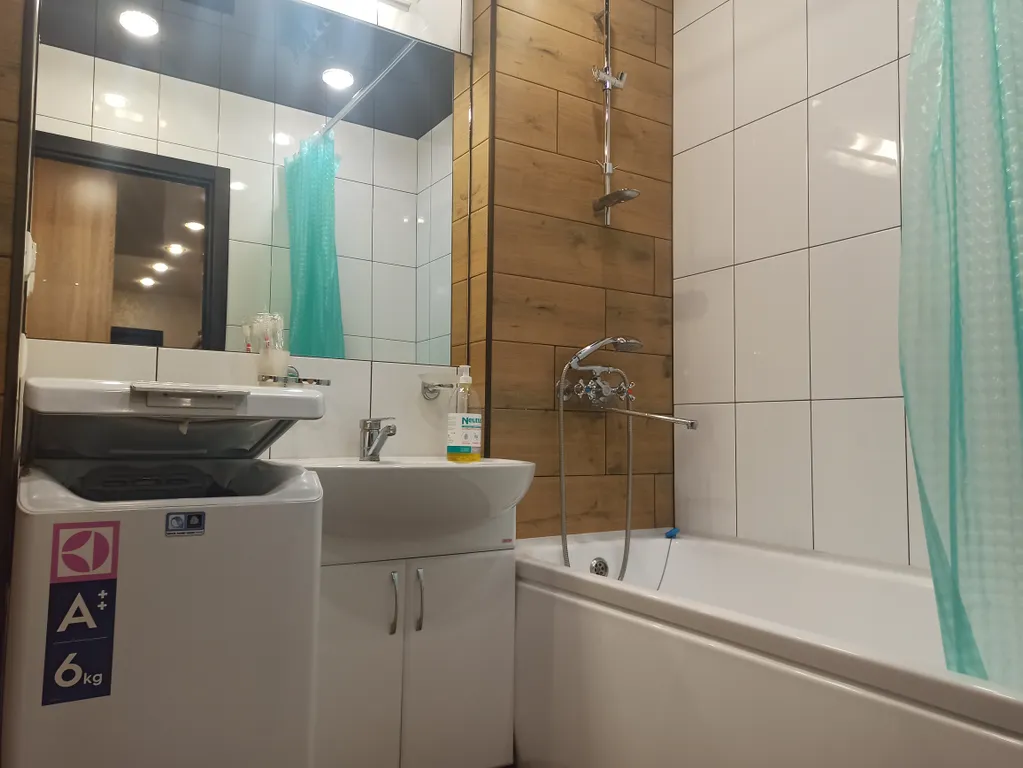 Классная уютная квартира с видом на горы