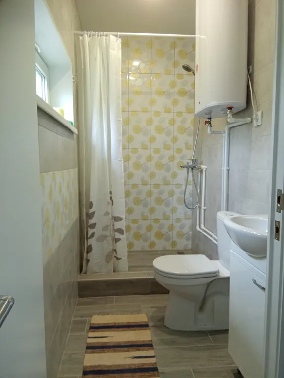 Дом на берегу озера