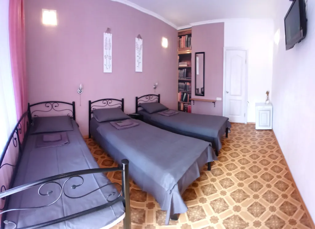 Уютная комната у моря