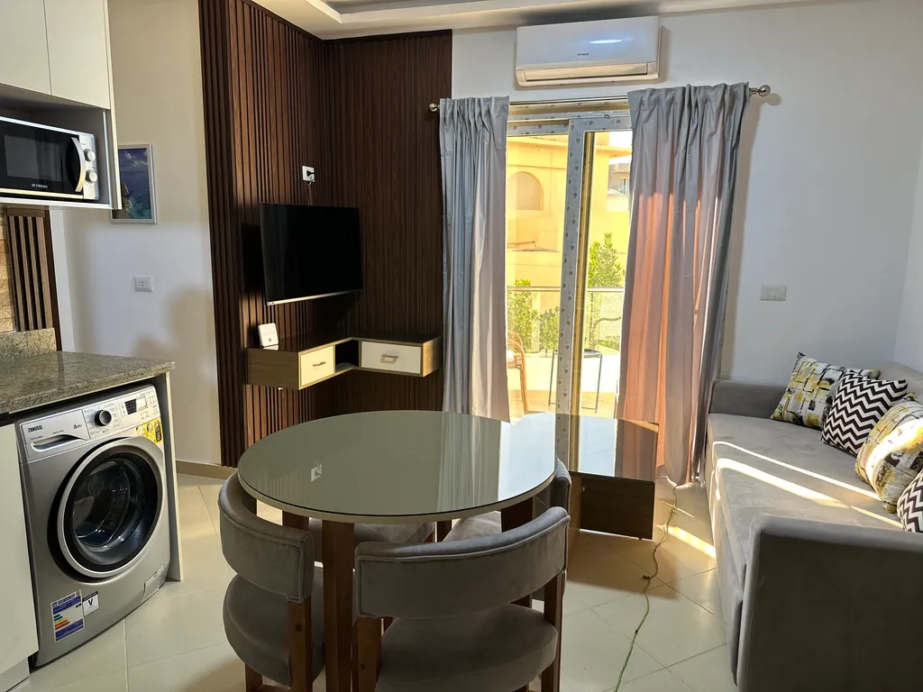 Квартира со своим пляжем в Хургаде