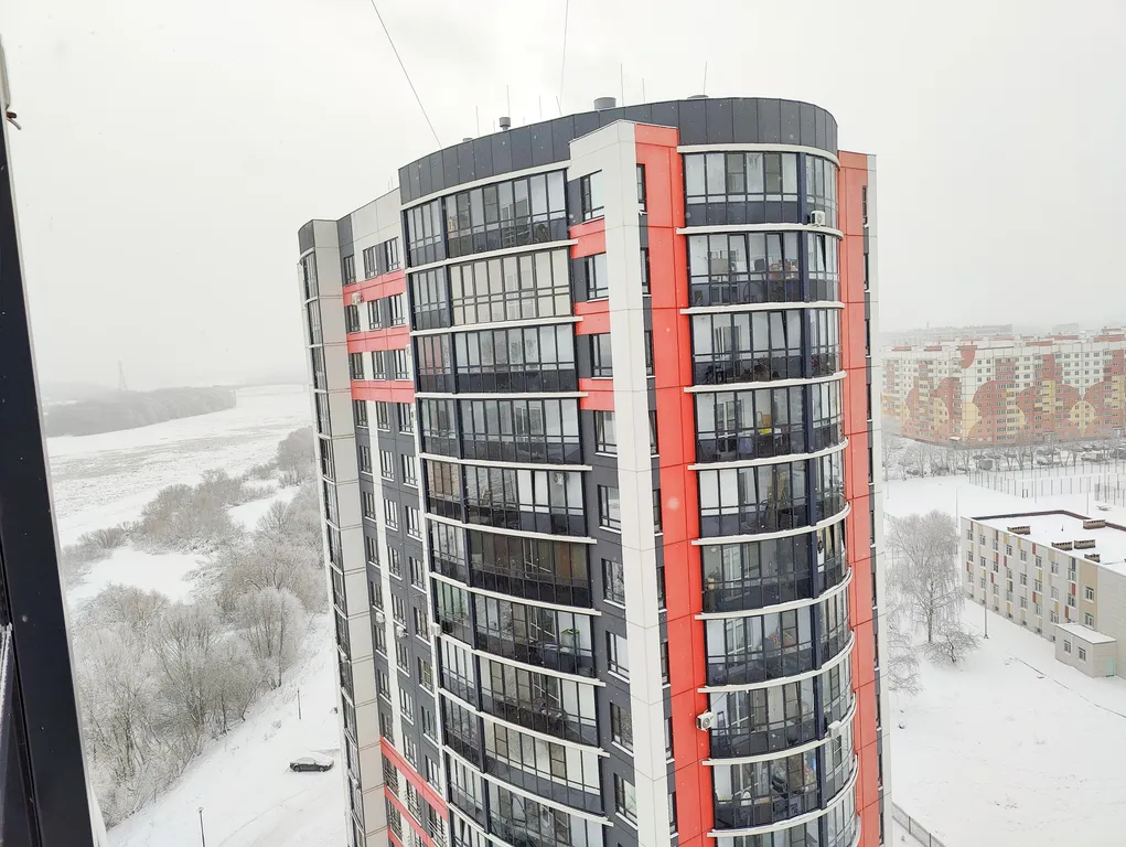 Квартира-студия Вверх