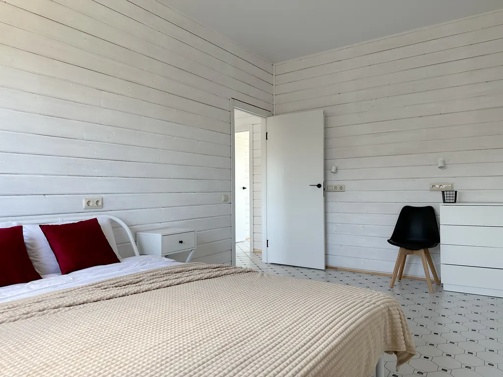 Коттедж с сауной с видом на лес