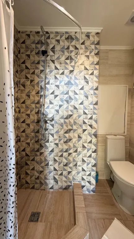 Стильная двухуровневая студия