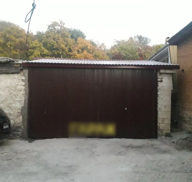 Квартира у питьевой галереи и театра Музыкальной комедии