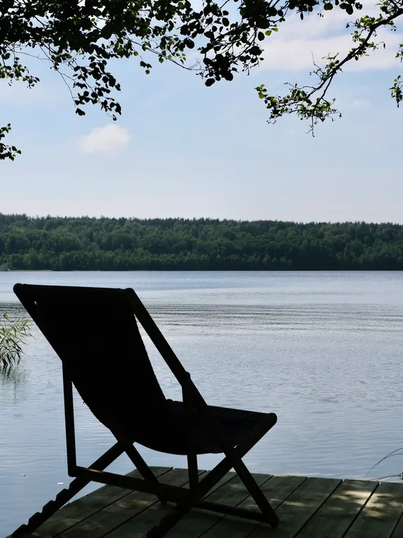 Коттедж Барнхаус премиум на берегу озера — Светлое