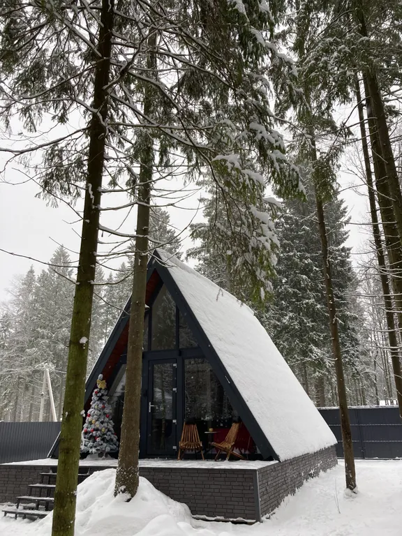 Уютный домик с банным чаном и панорамным видом на лес