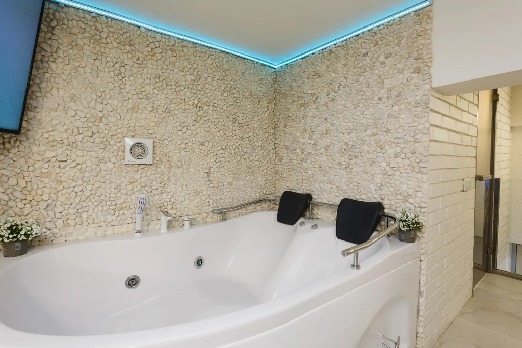 Квартира Квартира Просторный лофт с сауной и джакузи в центре — Москва