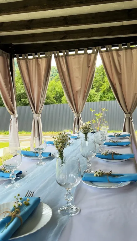 Уютный А-frame коттедж в зеленой части города