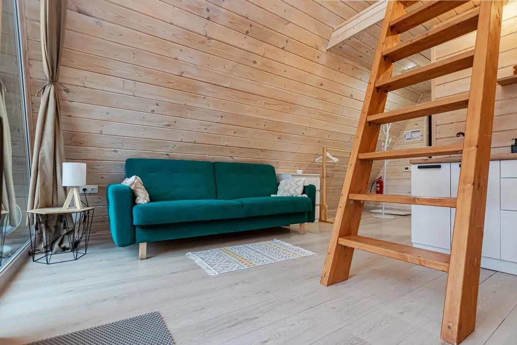 Уютный домик на берегу реки Косьва