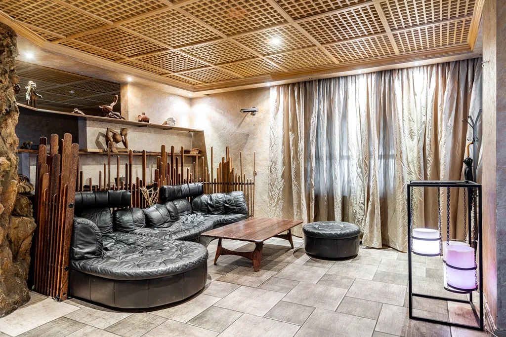 Дом-замок в Москве! Спа-зона, барбекю-зона внутри, караоке, кинозал...