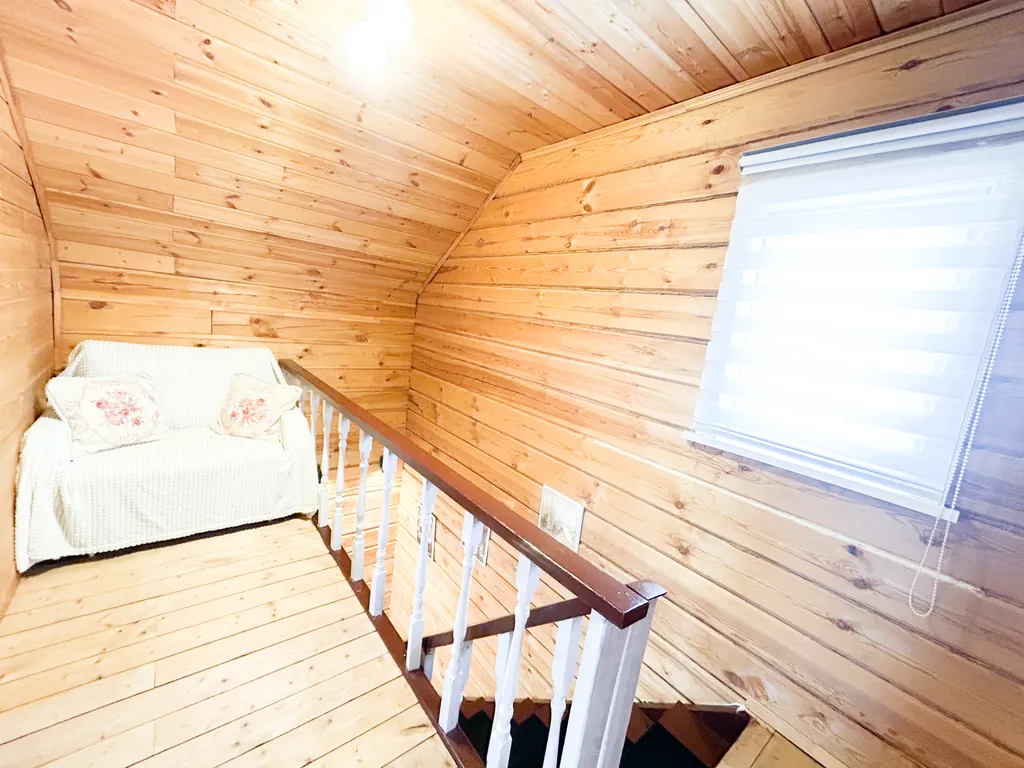 Дом с баней и бассейном