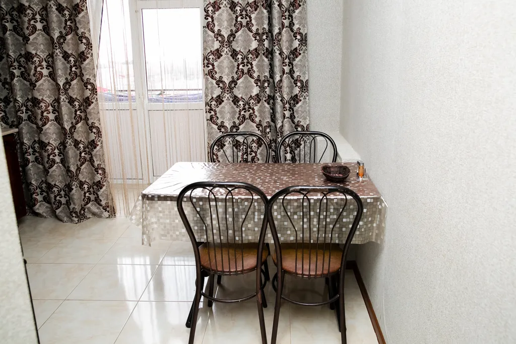 Квартира Квартира Анти-Отель на 3чел. 1комн.кв. 10этаж, код-127 — Махачкала