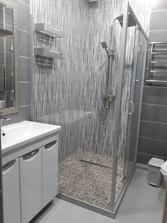 Уютные апартаменты с дизайнерским ремонтом рядом с т/ц "Мега"