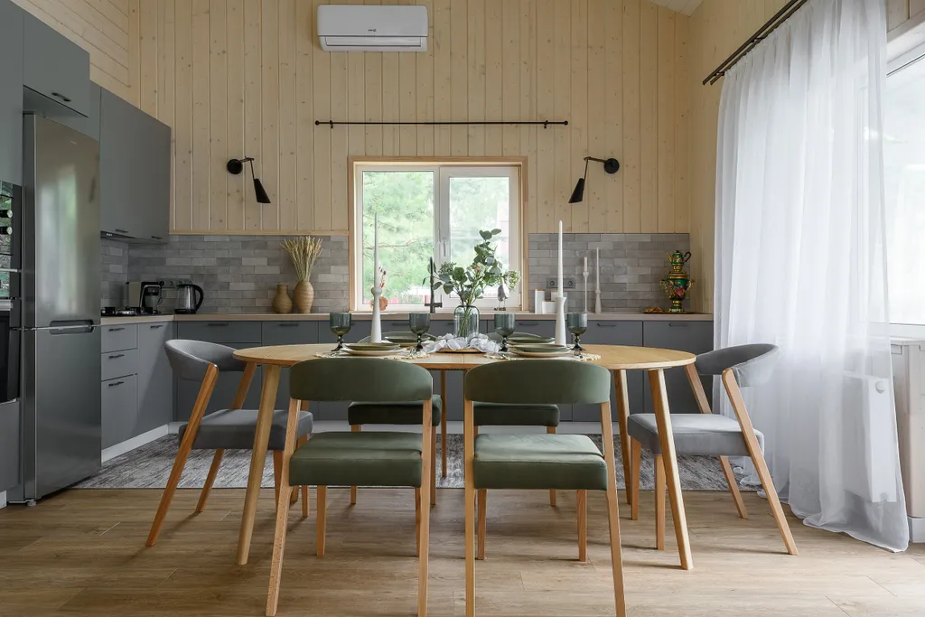 Просторный уютный эко дом на участке с соснами