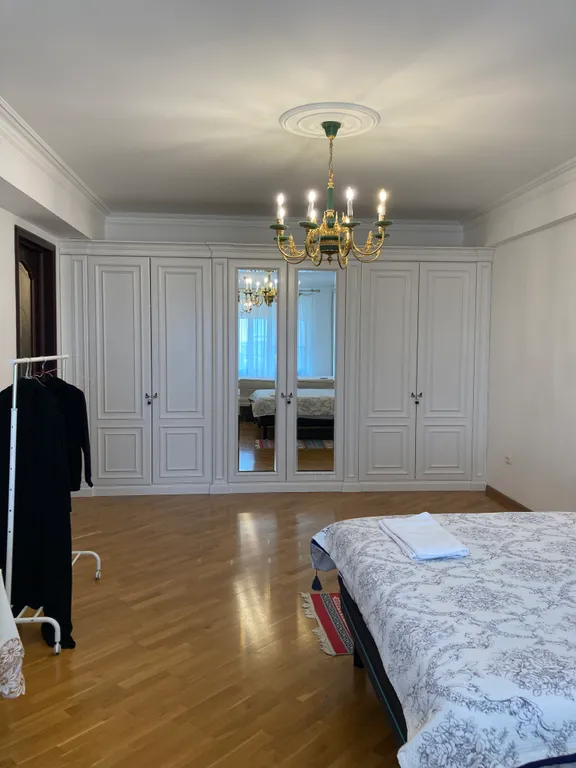 Квартира Большая комната в квартире — аренда посуточно в Махачкала