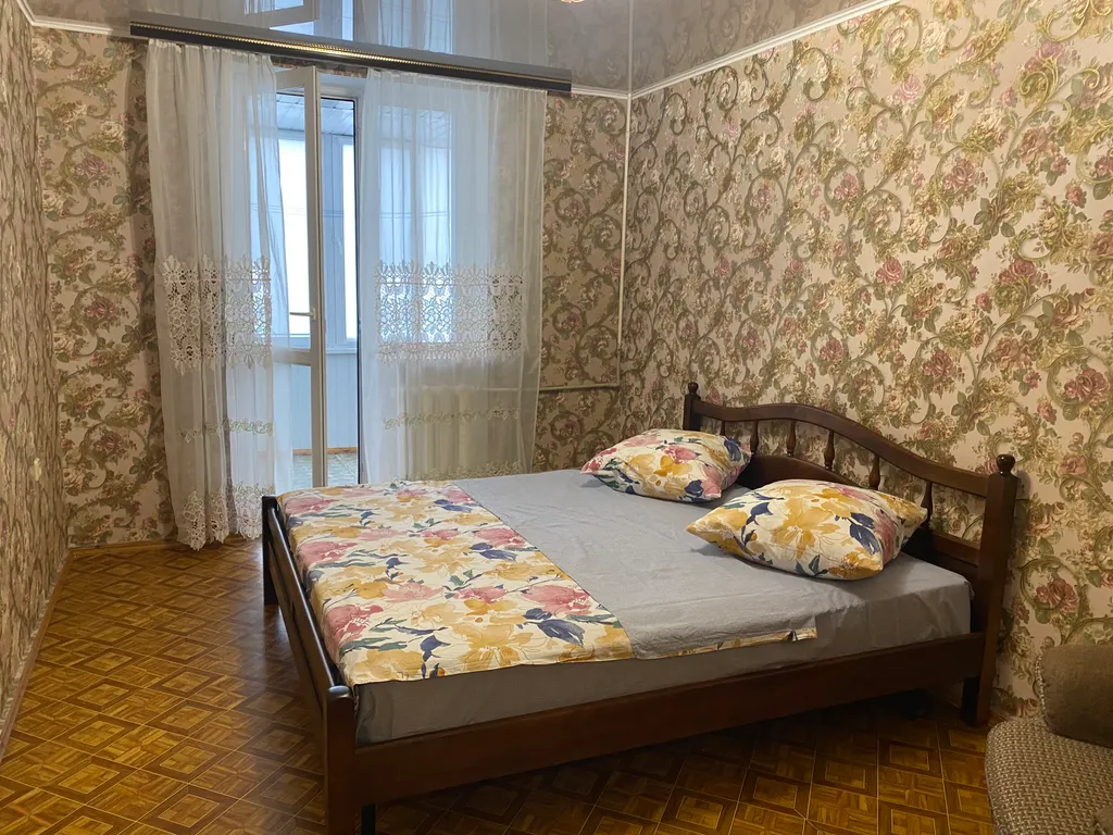 Уютная квартира в центре города — аренда посуточно в Симферополь